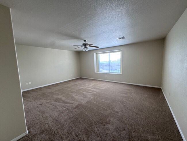 Building Photo - 2201 Riley Dr
