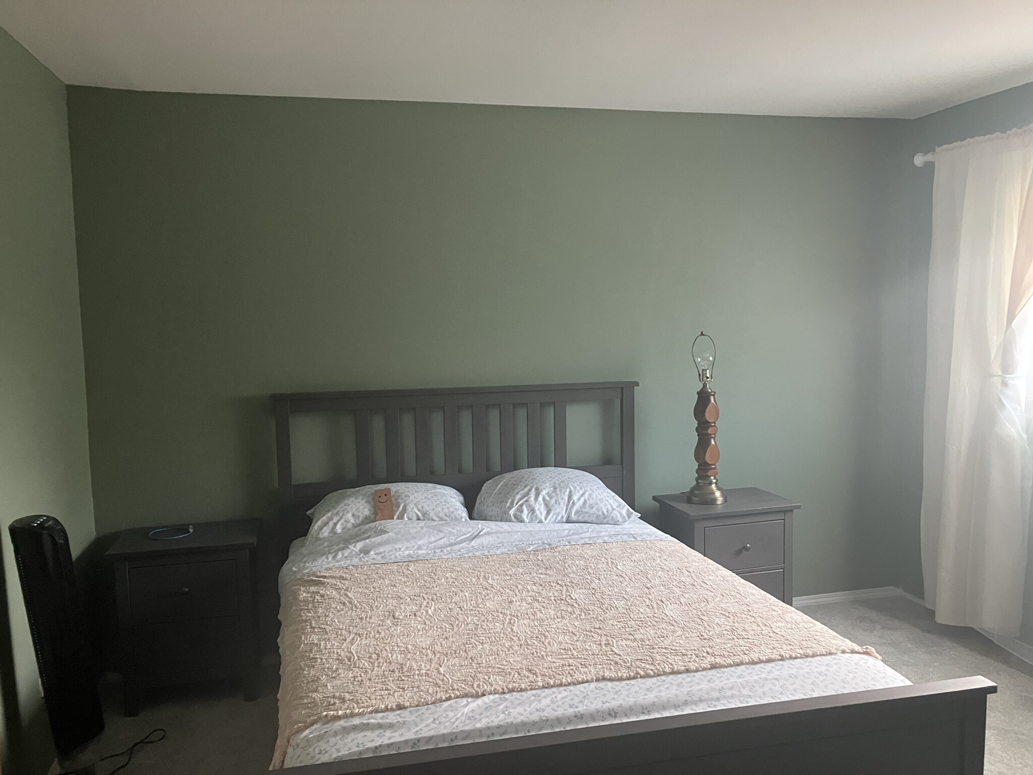 furnished bedroom - 1490 Sausalito Dr