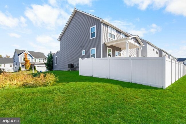 Building Photo - 2305 Wadlow Ln