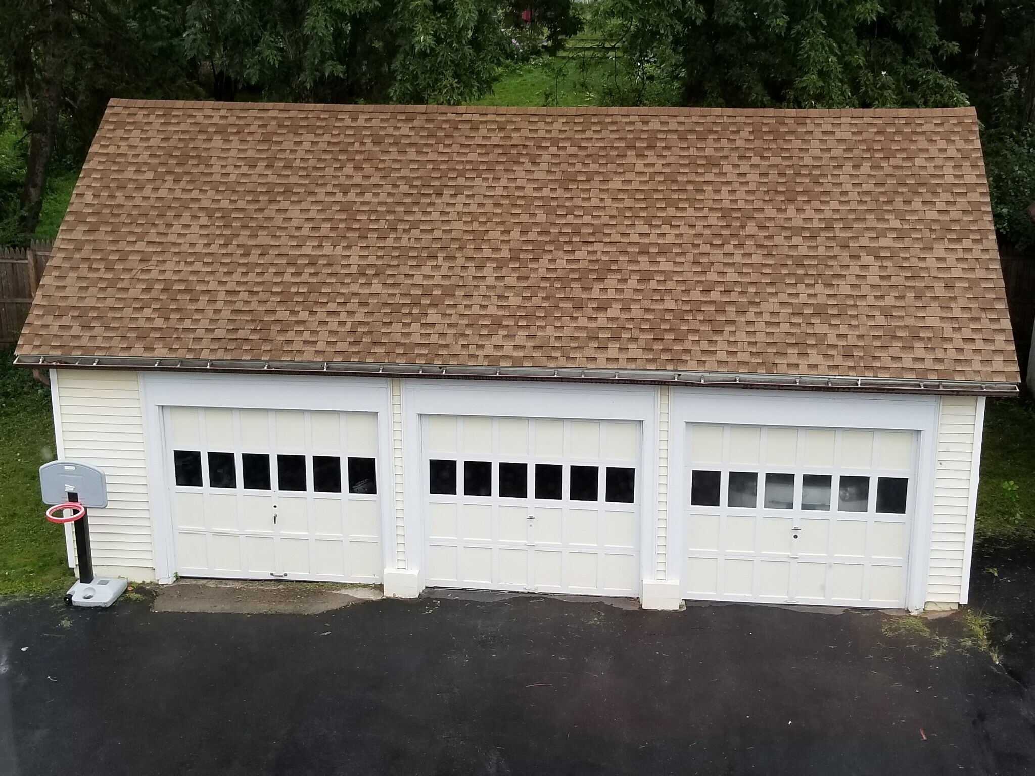 Garage with power door - 164 Whitney St