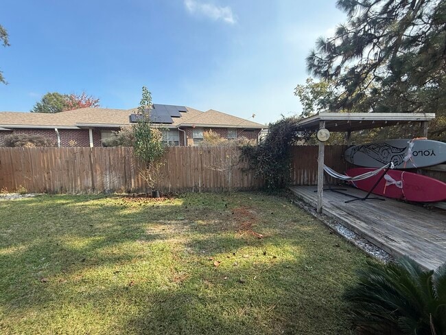 Building Photo - 411 Niceville Ave