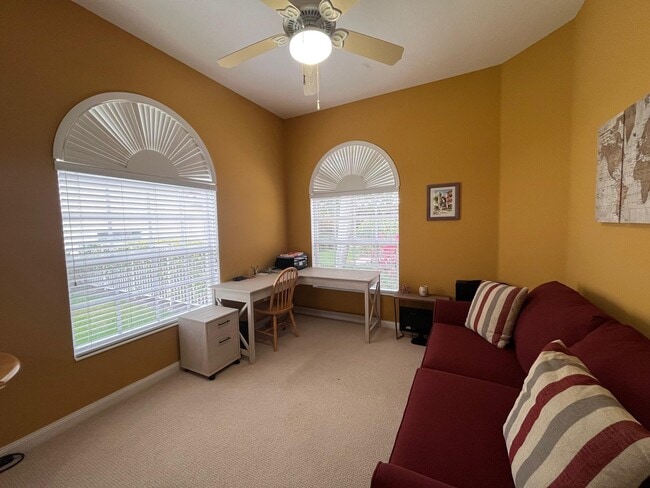 Building Photo - 813 Niemen Dr