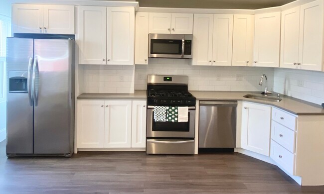 Interior Photo - 147 Cottage