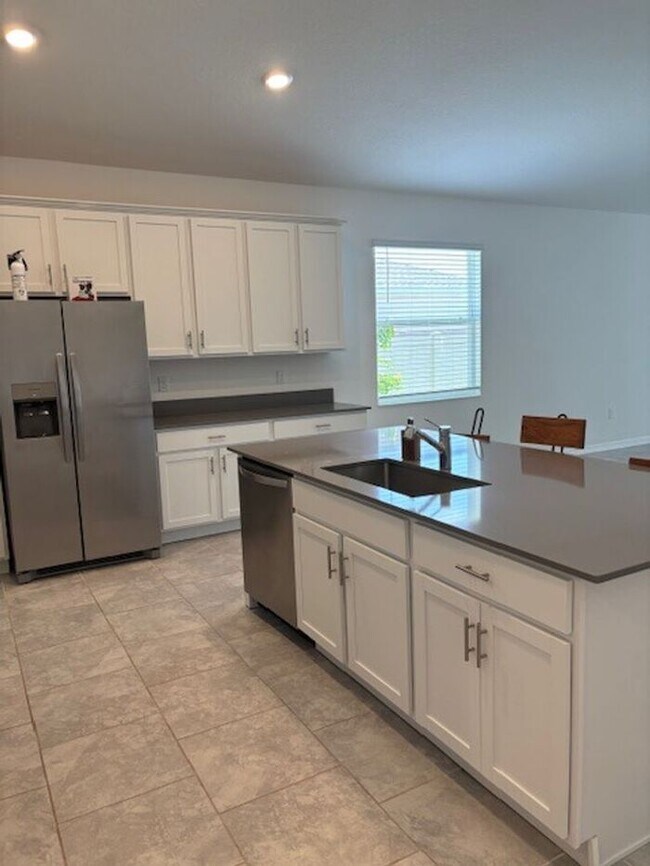 Building Photo - FOR RENT THE PARKS AT EDGEWATER!