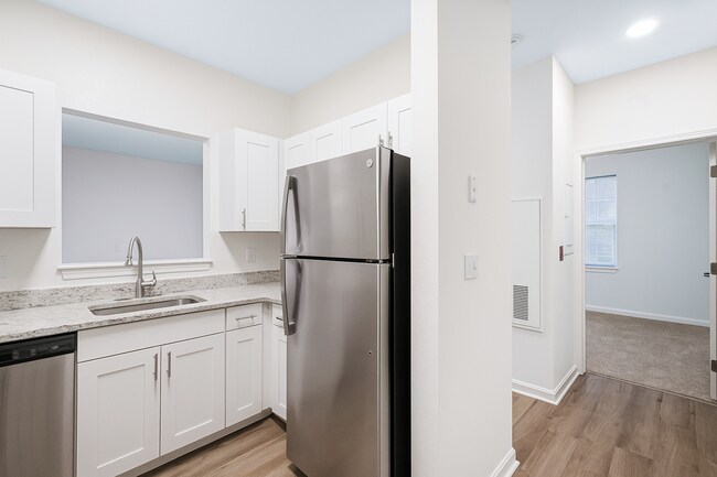 Building Photo - Greenwich Place