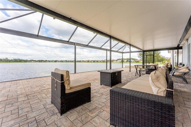 Building Photo - 3052 Youngford St