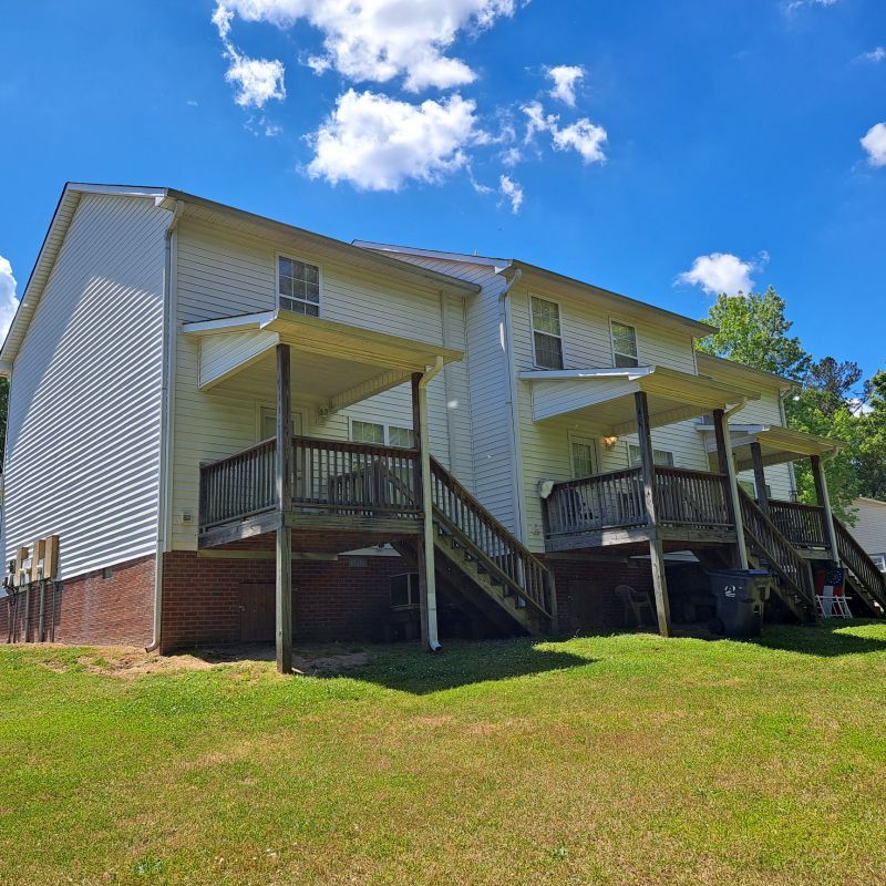 Building Photo - 1830-A N Ridge Dr