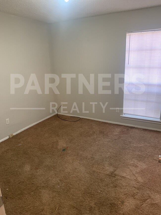 Building Photo - 5546 Gantry Dr