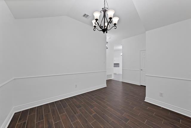 Building Photo - 1002 Manassas Dr
