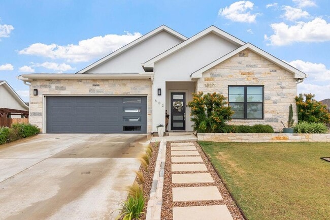 Primary Photo - Oaks Of Windcrest