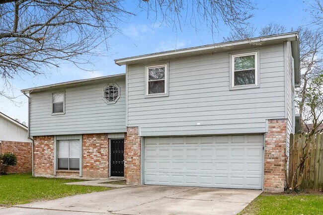 Building Photo - 10919 Skybird Dr