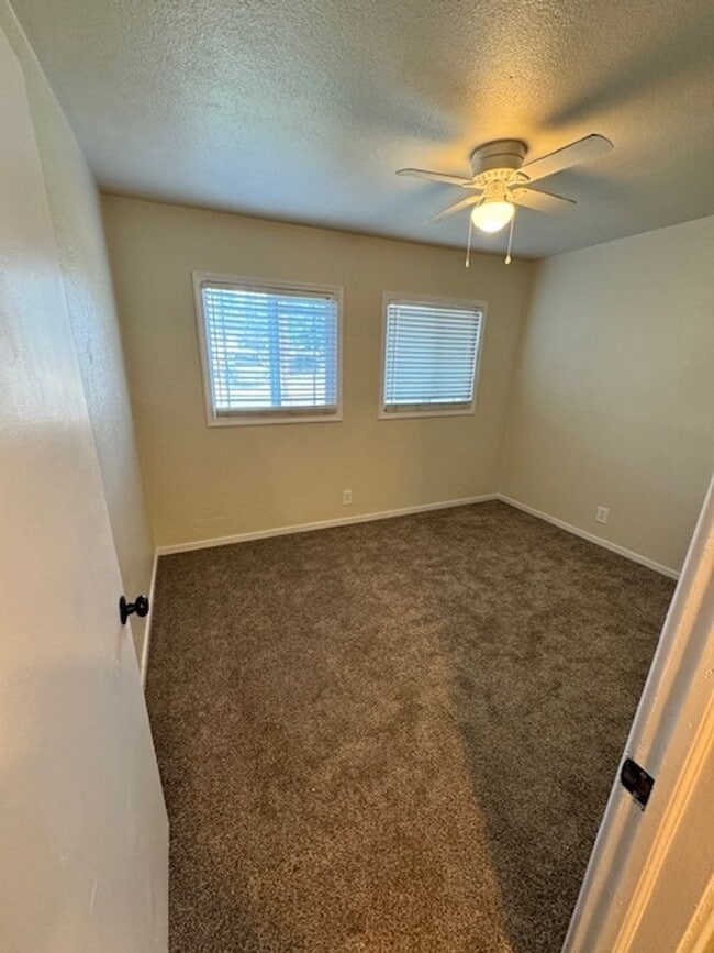 Building Photo - Recently Remodeled Home