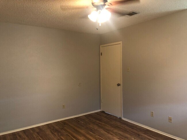 Building Photo - 7002 Ivory Key Ct