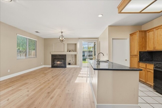 Building Photo - 3424 Babson Dr