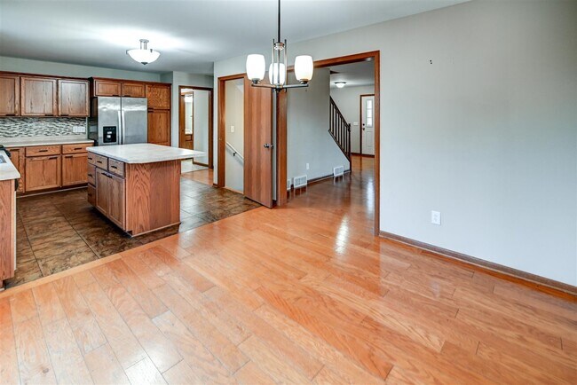 Building Photo - 2633 Koshkonong Way