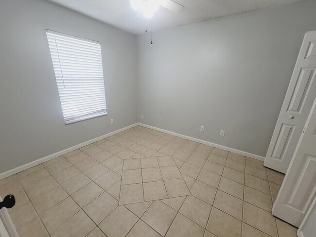 Building Photo - 4081 Remer Ct