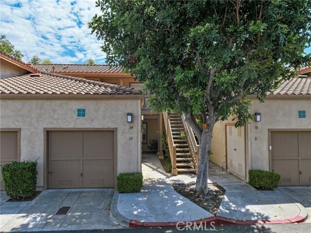 Building Photo - 14 Abrigo