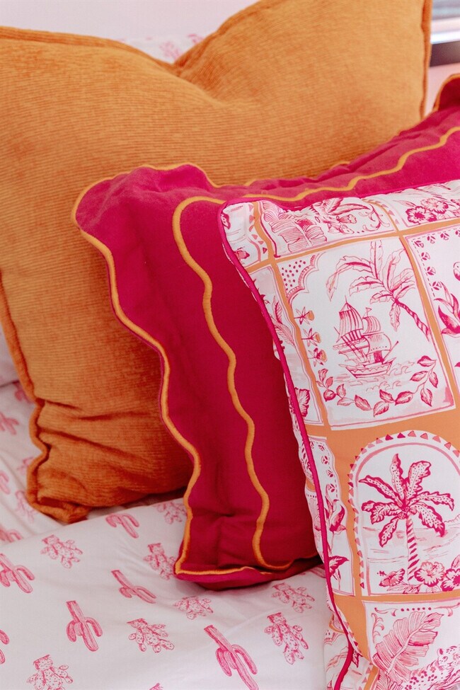 Building Photo - 610 38th St