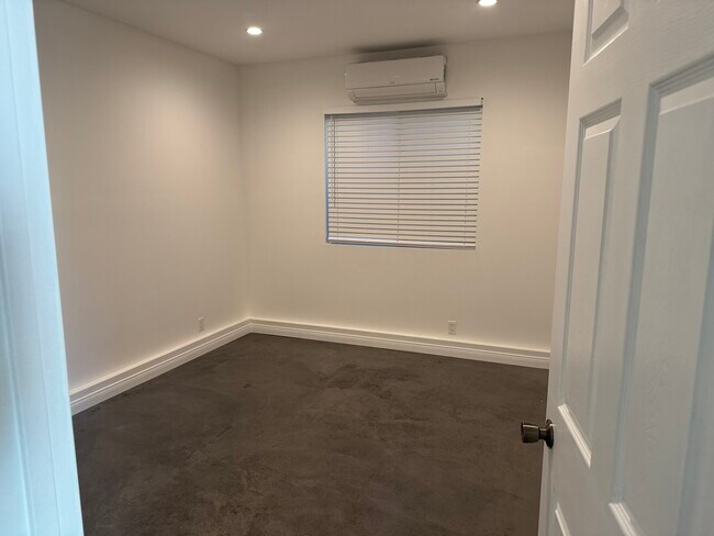 Building Photo - 19710 Roscoe Blvd