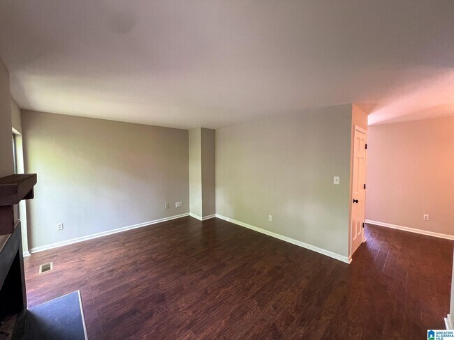 Building Photo - 2417 Eagle Ct