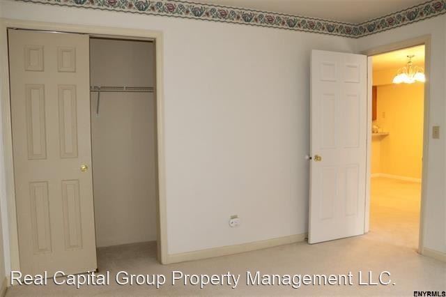 Building Photo - 3 br, 2 bath House - 7035 Suzanne Lane