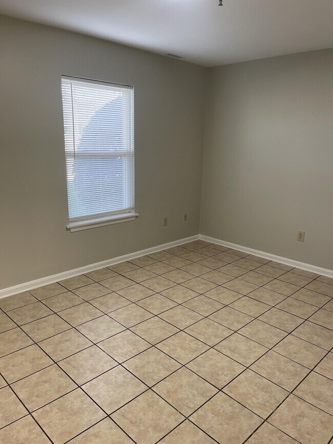 Building Photo - 255 Canal Park Dr