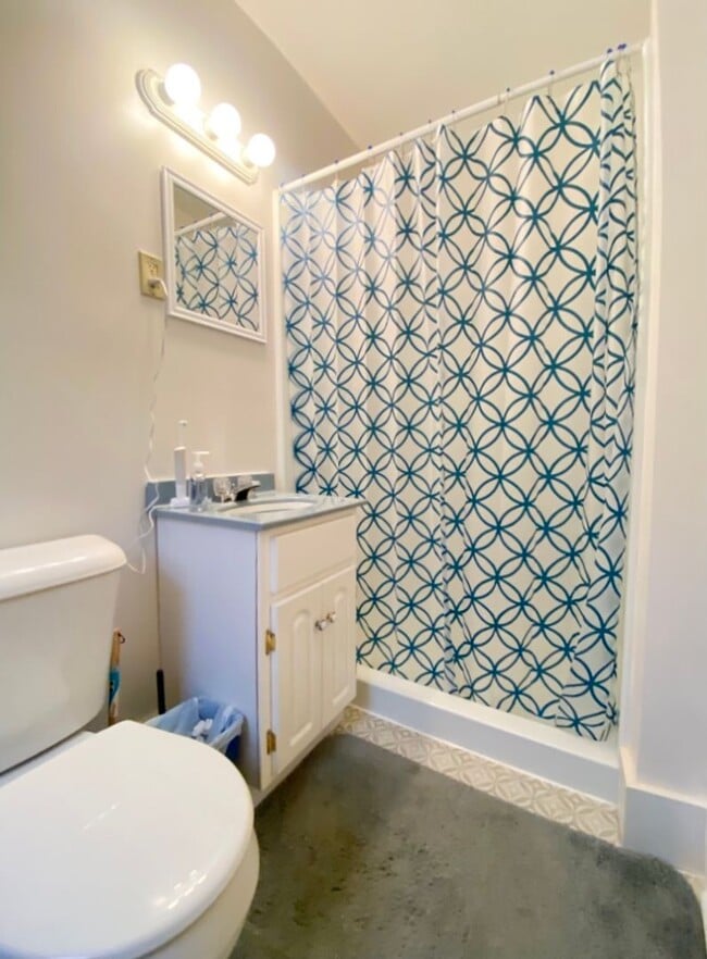 Building Photo - Italian Estates Property Management