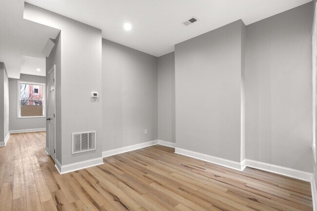 Building Photo - 226 N Collington Ave