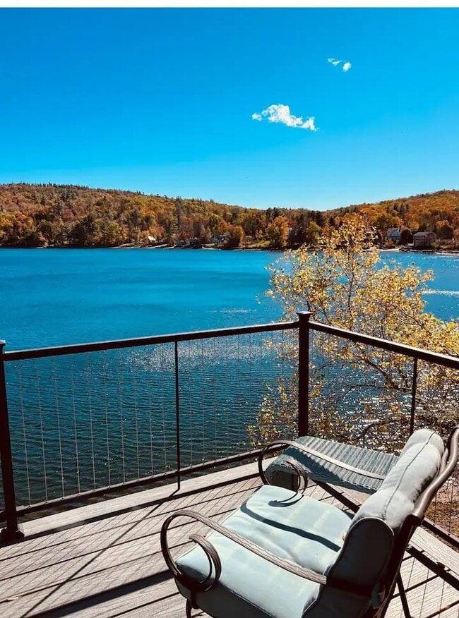 Building Photo - 44 W Shore Rd