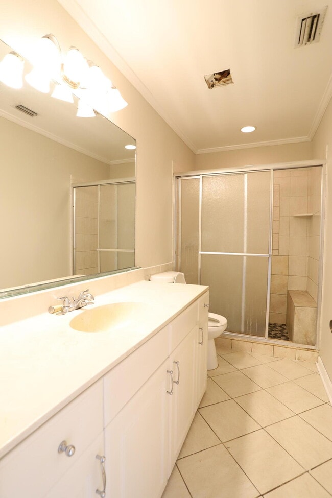 Building Photo - 101 Shoreview Dr