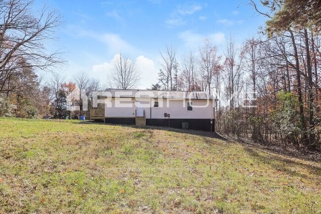 Building Photo - 401 Settlement Dr