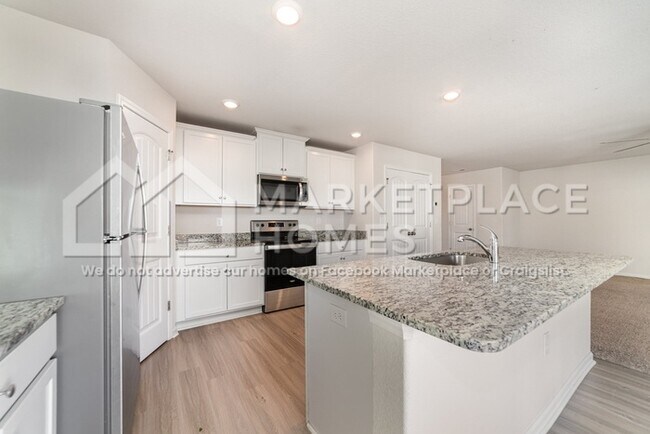 Building Photo - 3051 Cres Lk Ln