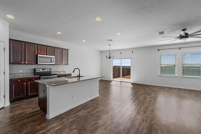 Building Photo - 13913 Sherri Berry Wy