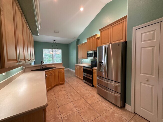 Building Photo - Ormond Lakes Opportunity