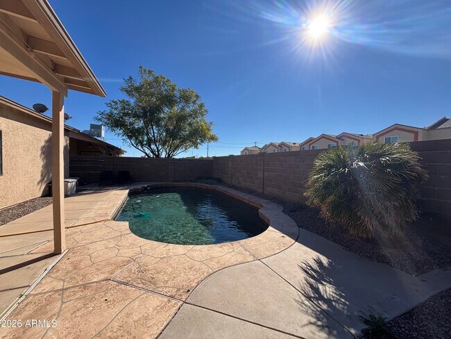 Building Photo - 1622 S Park St