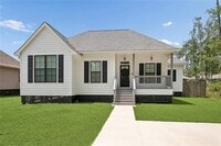 Building Photo - 60407 Vermillion Dr