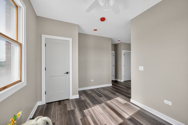 Building Photo - 1430 DeKalb Ave