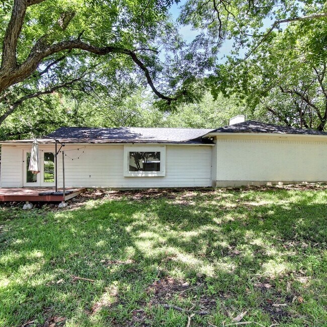 Building Photo - 5708 Flamingo Ct