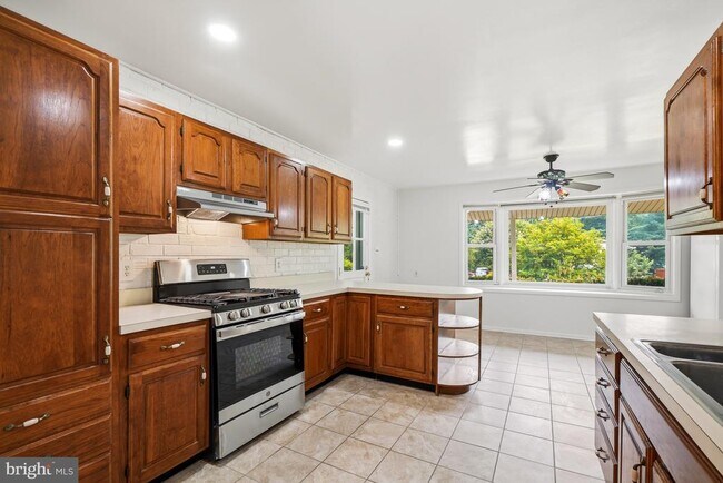 Building Photo - 11840 Enid Dr