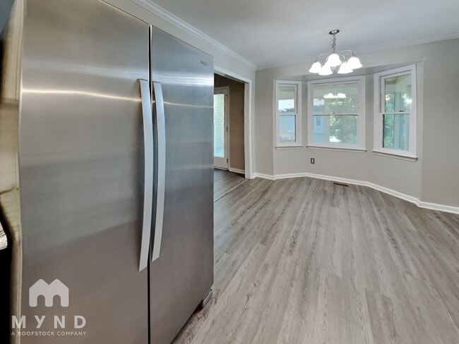 Building Photo - 2745 Sterling Park Dr