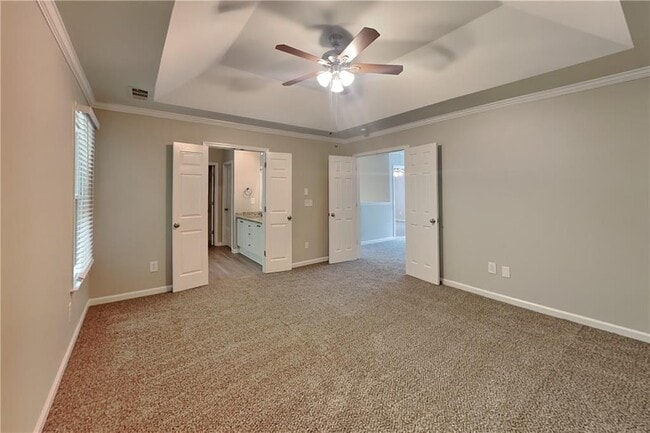 Building Photo - 105 Cottage Oaks Ln