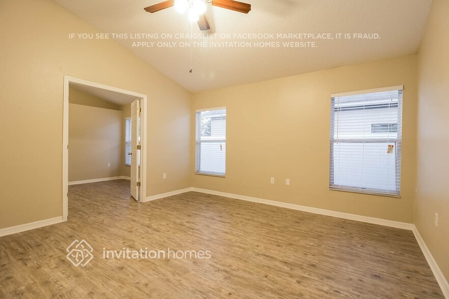 Building Photo - 14100 Yellow Wood Cir