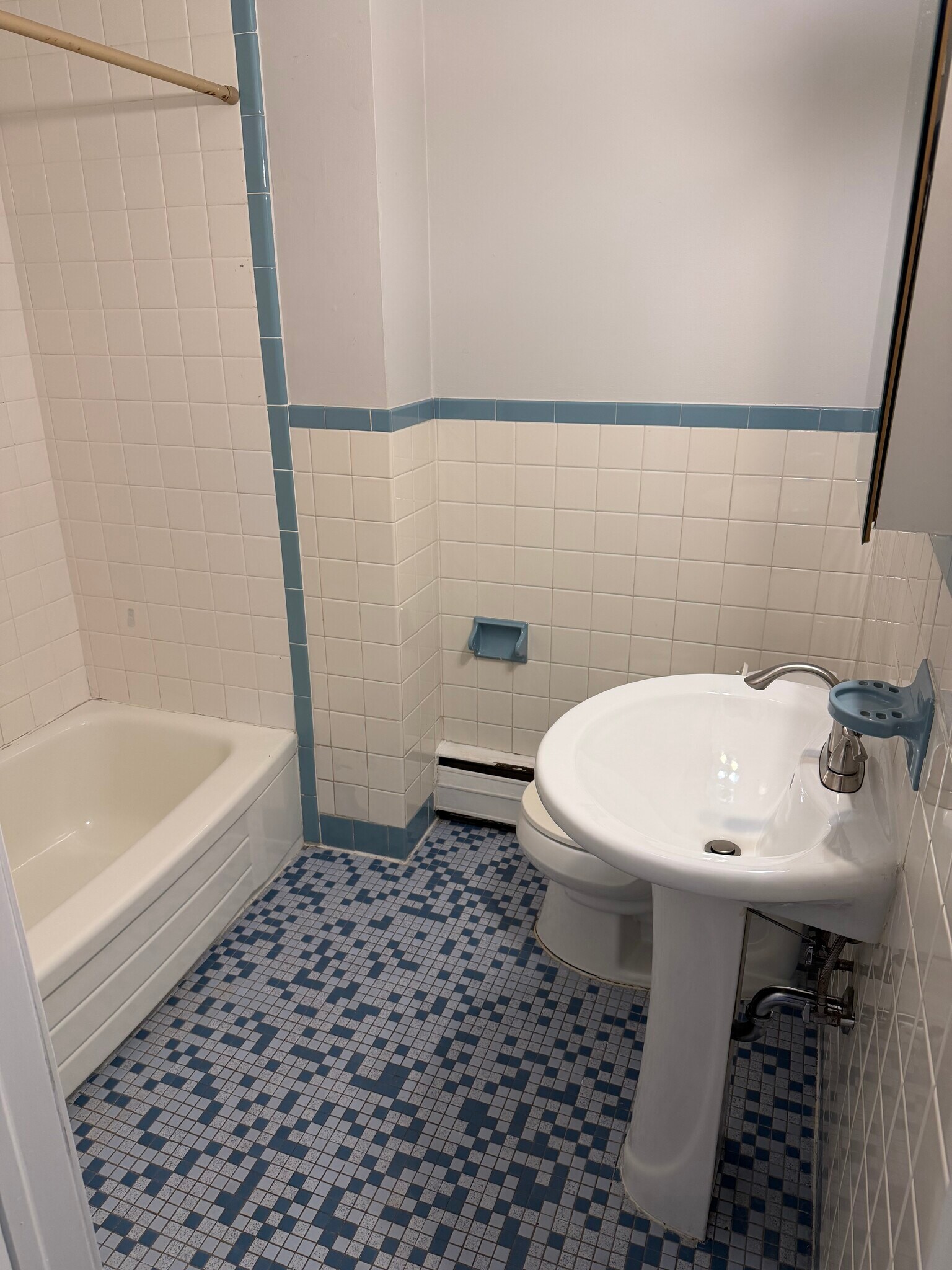 Building Photo - 126 4th Ave