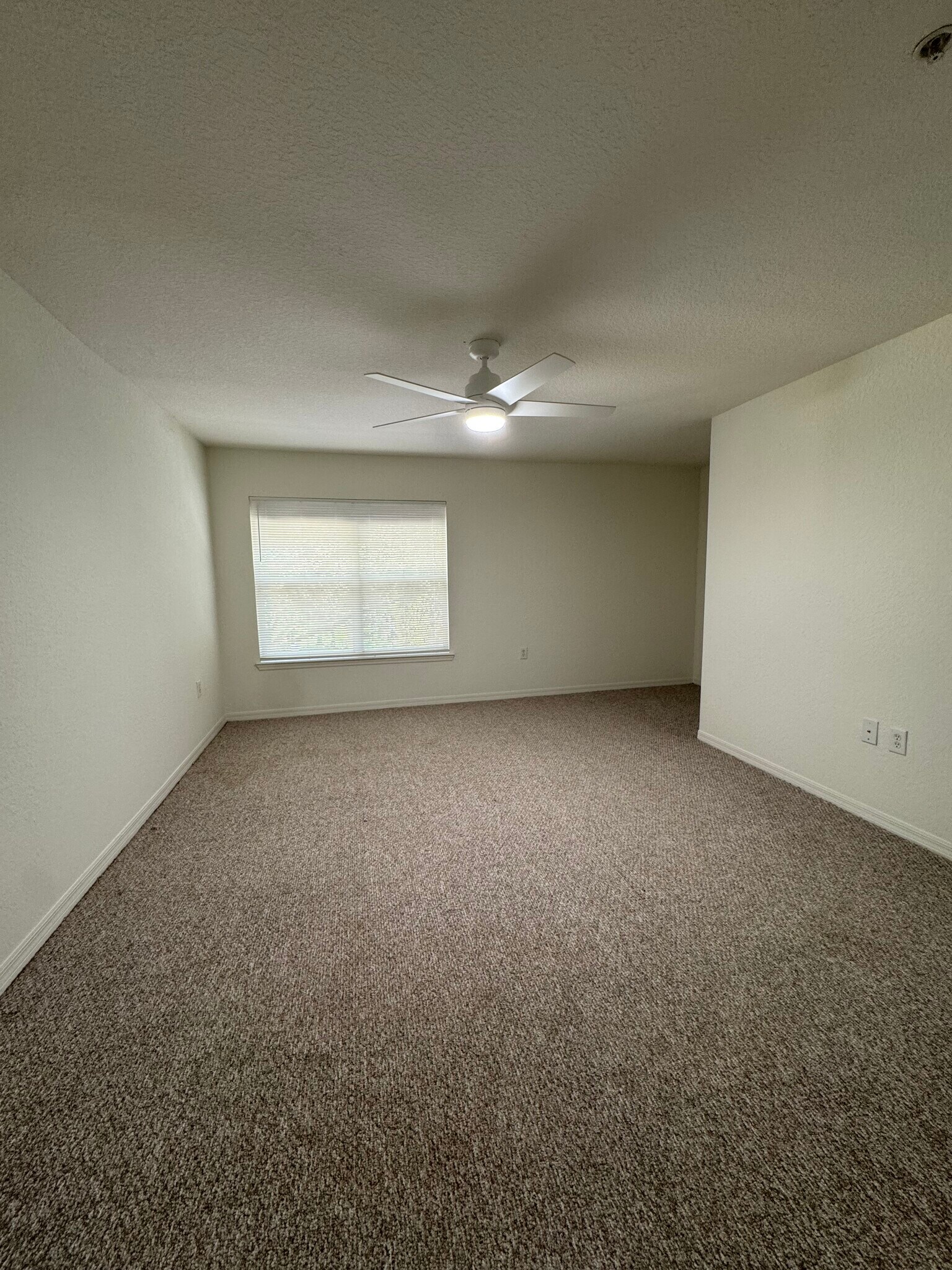 Building Photo - 1521 Legacy Club Dr