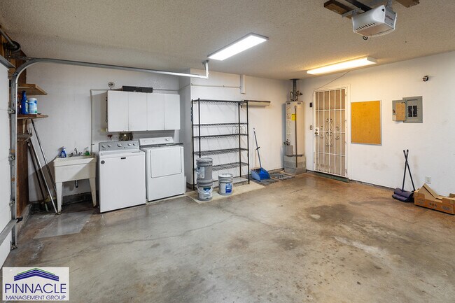 Building Photo - 94-1114-1114 Noheaiki St