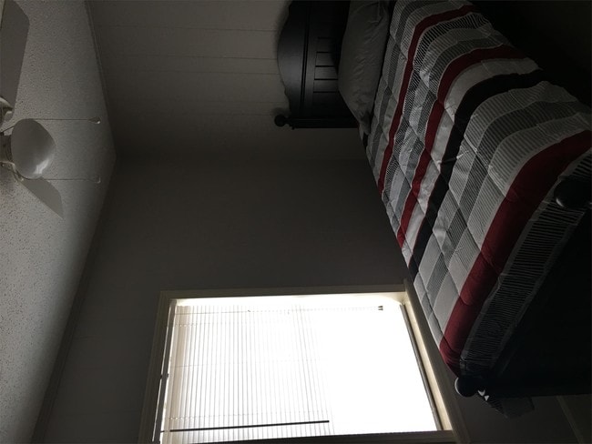 Building Photo - 4200 S Cherry St