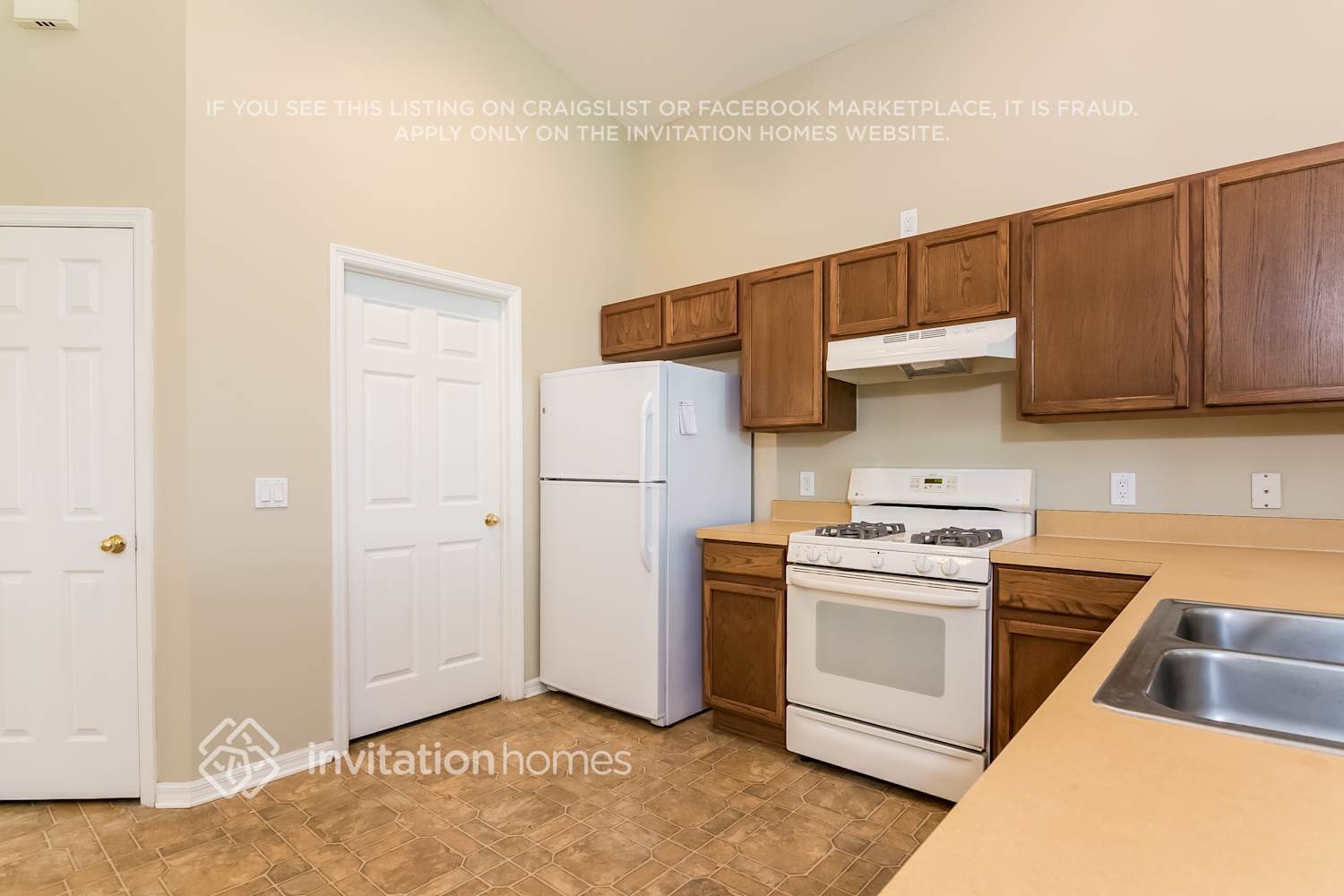 Building Photo - 6805 Waterton Dr