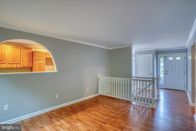 Building Photo - 124 Hilldale Ct