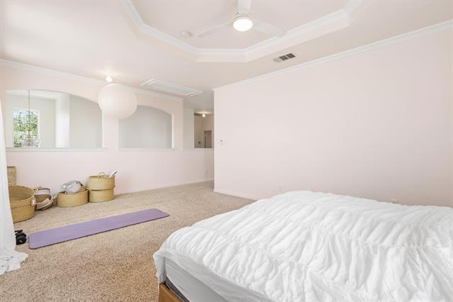 Building Photo - 16012 Alvarado Dr