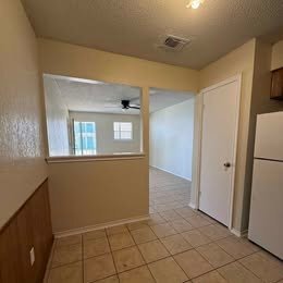Building Photo - 505 Hackberry St